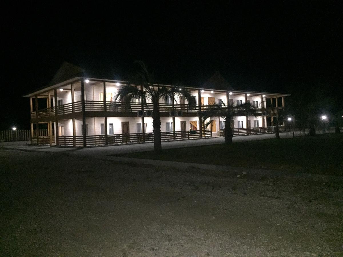 Al Mare Hotel Pitsunda Exterior foto
